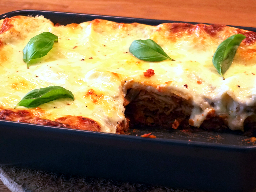 Lentil and mushroom lasagne