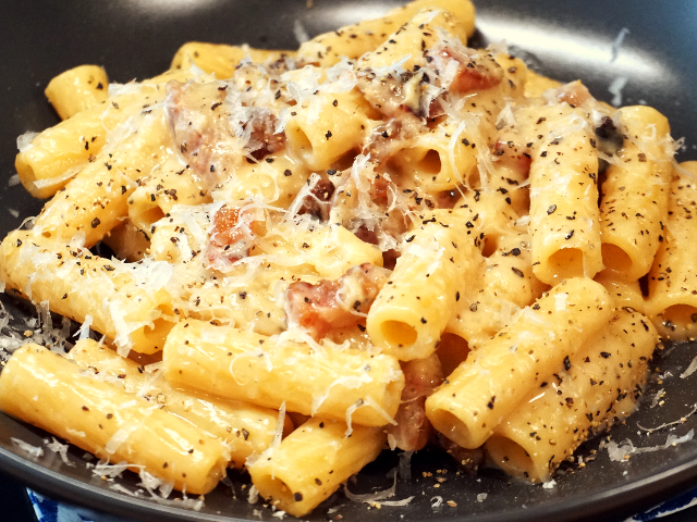 Pasta Carbonara thumbnail #2