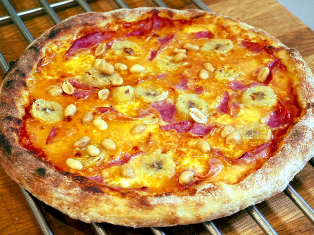 Pizza With Banana And Curry Recipe Food By Drygast