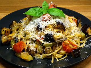 Ugnsrostad Ratatouille Pasta